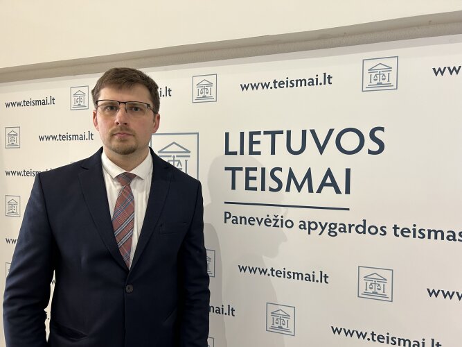 Darbą Panevėžio apygardos teisme pradeda teisėjas Ignas Totilas